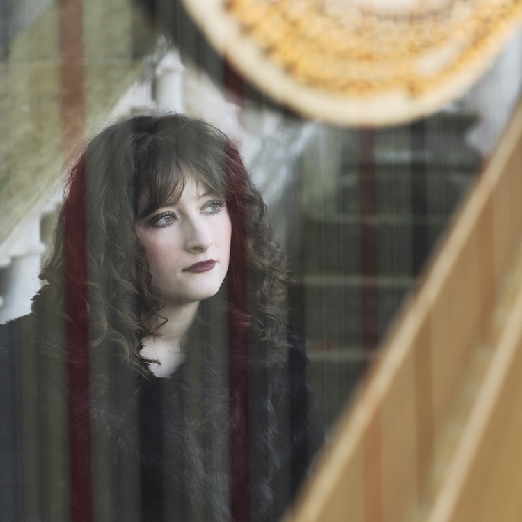 Harp Lessons Croydon Teacher - Rhiain Awel