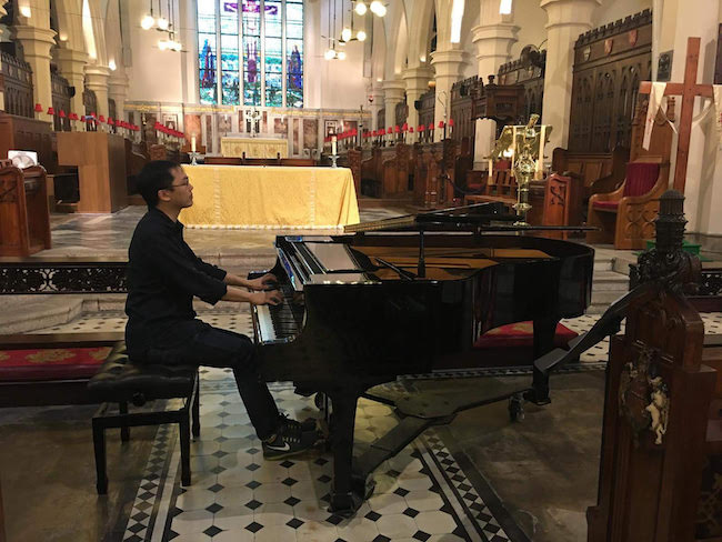 Piano Lessons Epsom Teacher - Arthur Rice