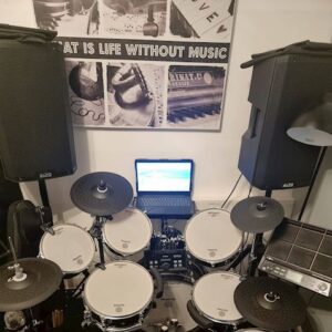 Profile photo of Stuart Armstrong