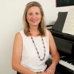 Profile photo of Deanne Scott